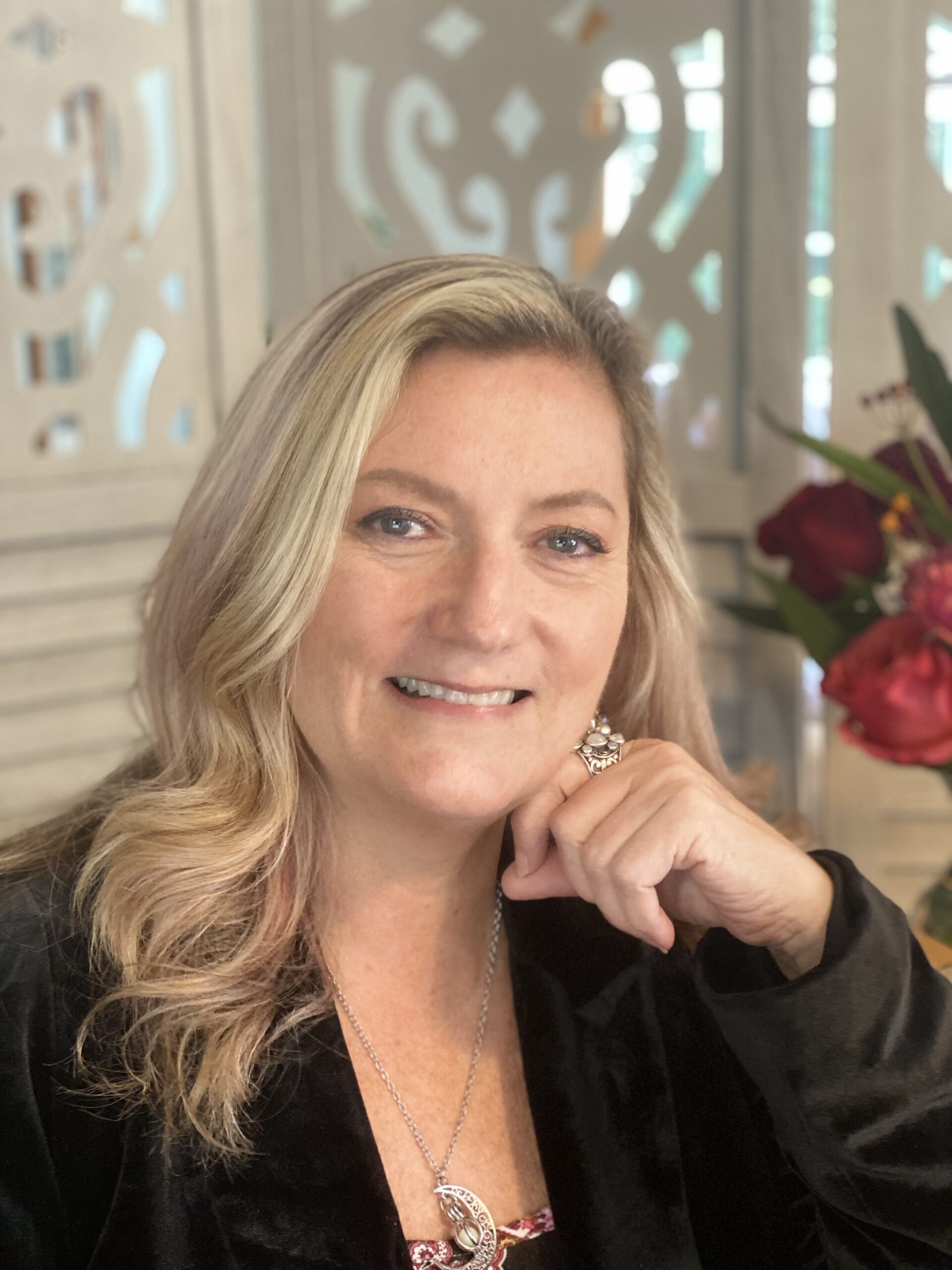 Dr. Kimberly Meyer headshot